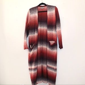 Joseph A. qu'est-ce que c'est silk? Red Cardigan